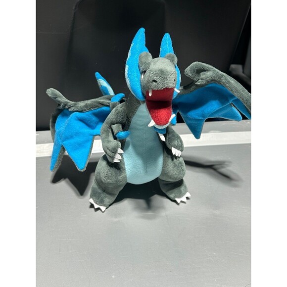 Pokémon mega charizard - Picture 1 of 4